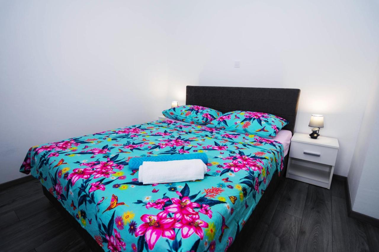 Apartments Samac Sibenik Exterior photo