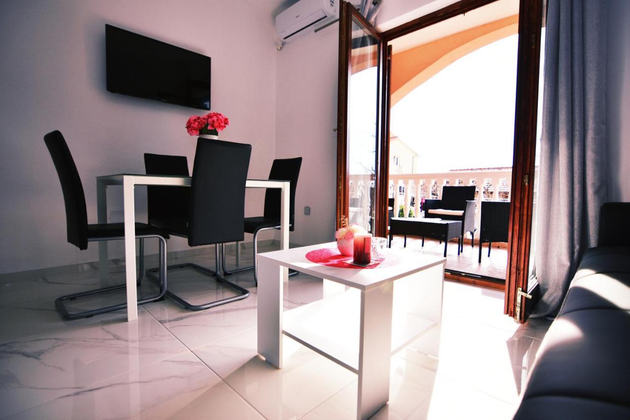 Apartments Samac Sibenik Exterior photo